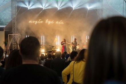 Koncert zespołu Kwiat Jabłoni w wiślańskim amfiteatrze